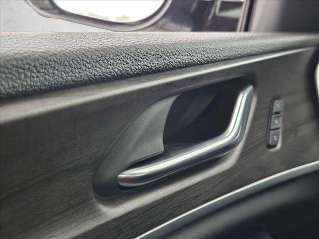 New 2026 Jeep Grand Cherokee L Limited image 12