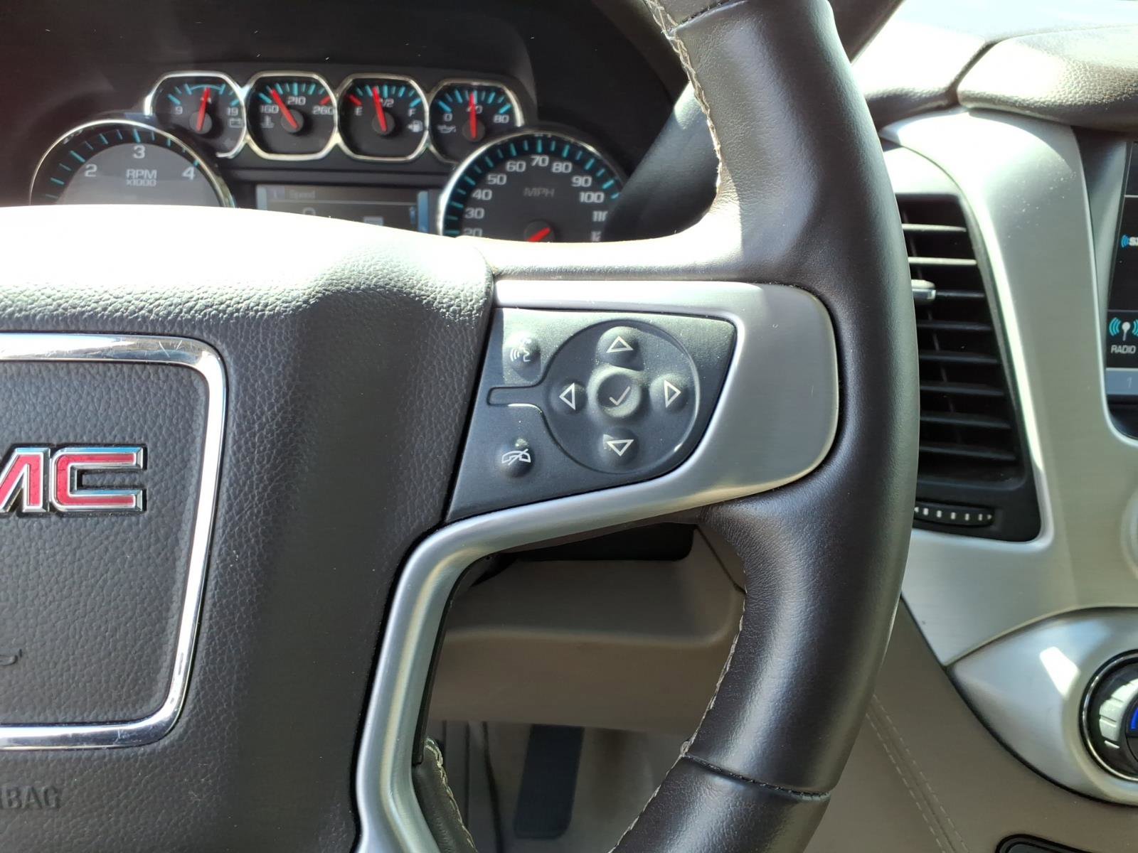 Used 2017 GMC Yukon SLT w/ Open Road Package image 12