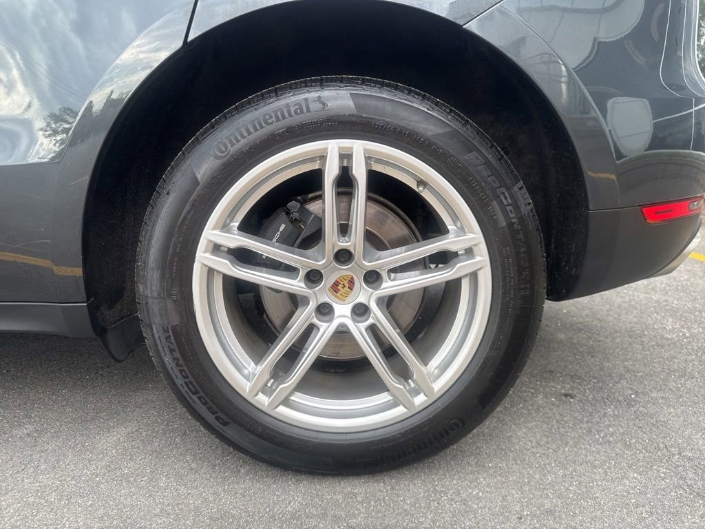 Used 2020 Porsche Macan AWD/4WD image 12