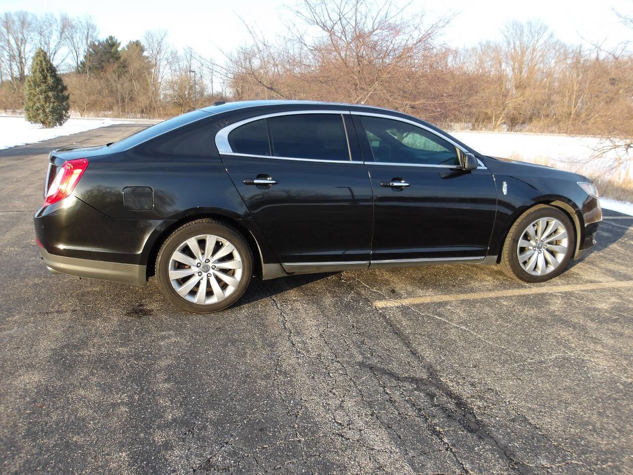 Used 2014 Lincoln MKS image 12