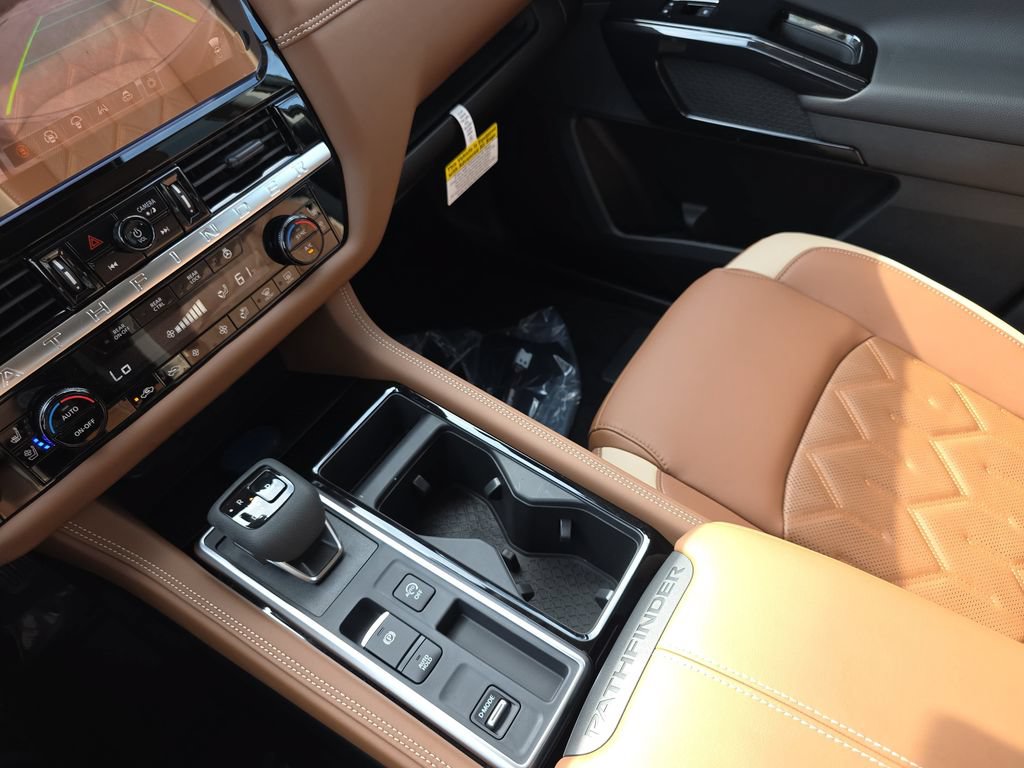 New 2026 Nissan Pathfinder Platinum FWD image 29