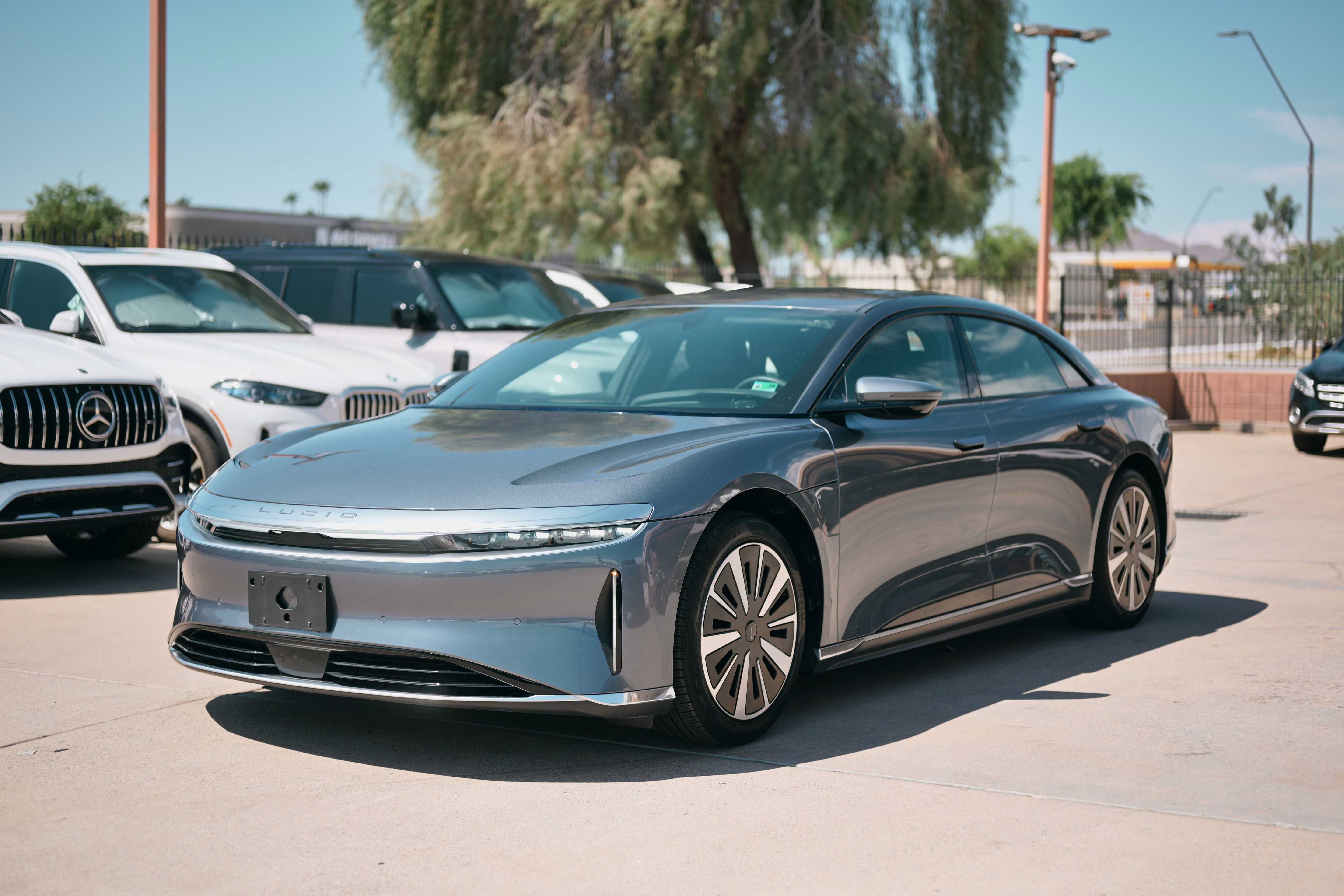 Used 2024 Lucid Air Pure RWD image 1