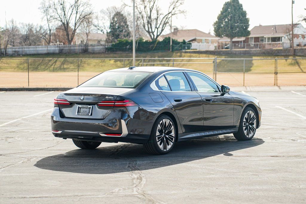 Certified 2025 BMW 530i xDrive w/ Premium Package image 5