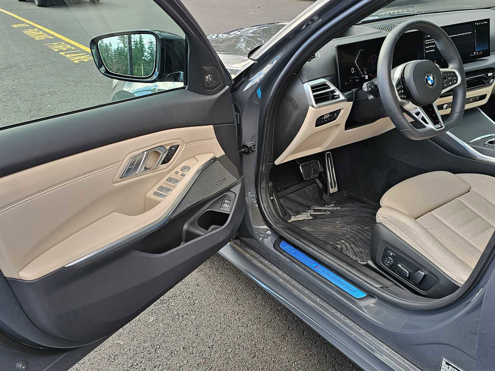 Used 2026 BMW 330i xDrive Sedan w/ M Sport Package image 19