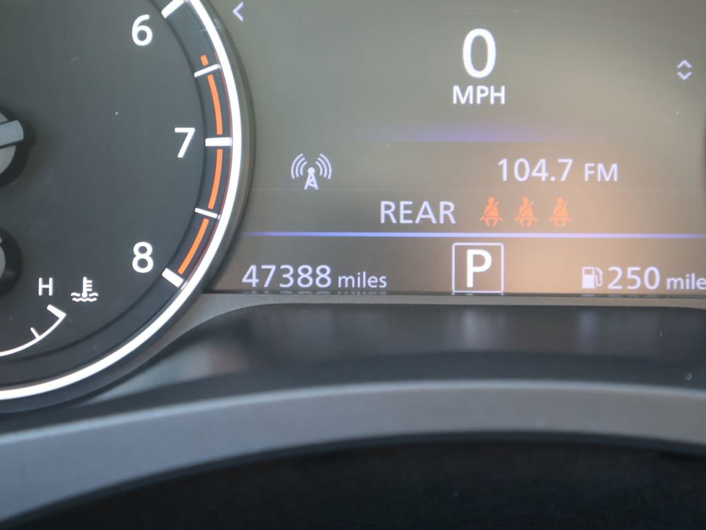 Used 2025 Nissan Altima 2.5 SV FWD image 29