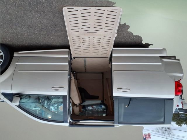 Used 2015 Dodge Grand Caravan SXT w/ UConnect Hands-Free Group image 14