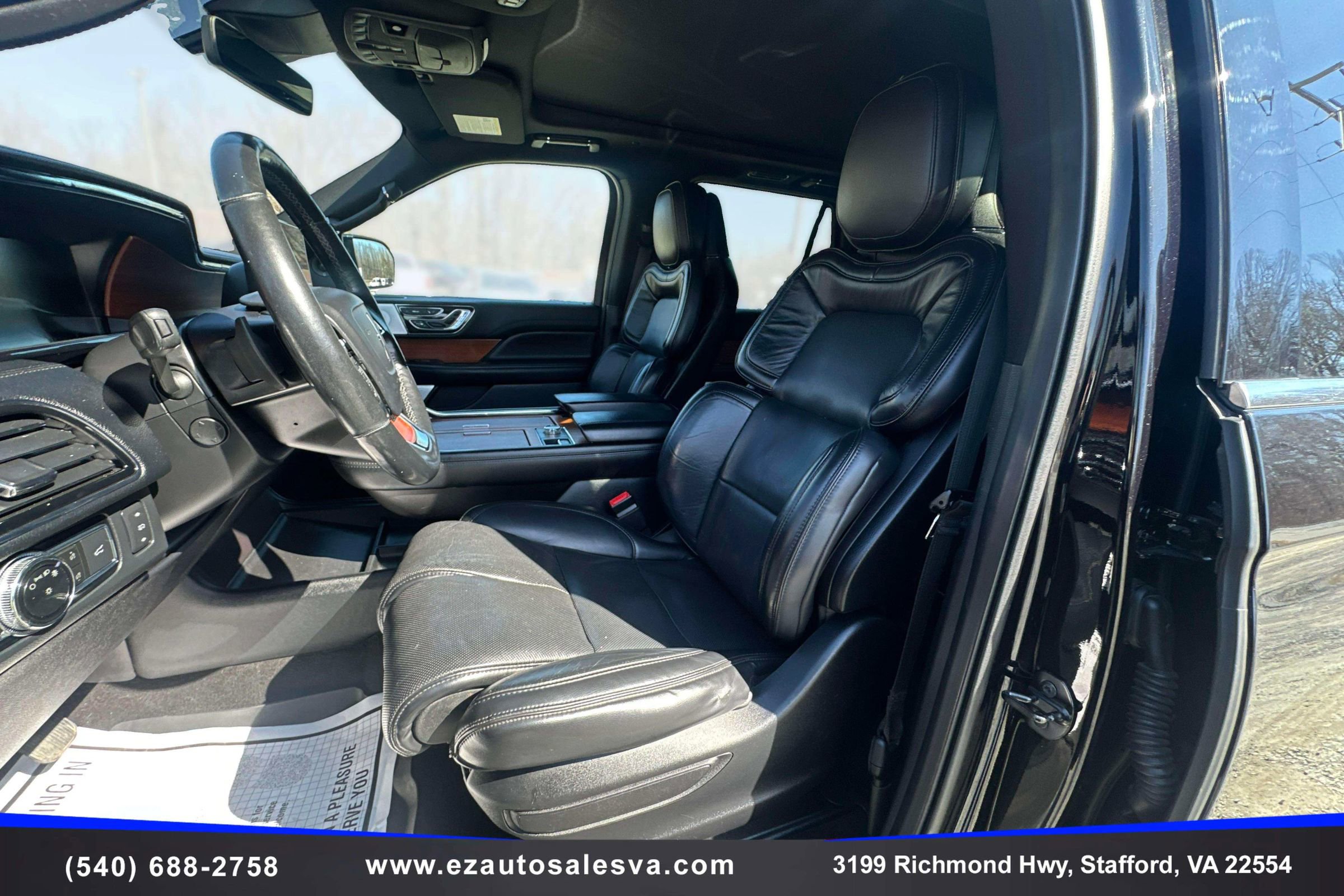 Used 2019 Lincoln Navigator Reserve AWD/4WD image 15