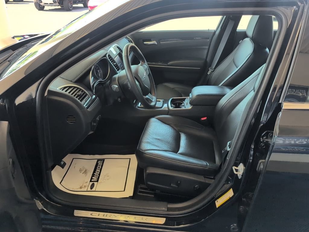 Used 2021 Chrysler 300 Touring L AWD/4WD image 12