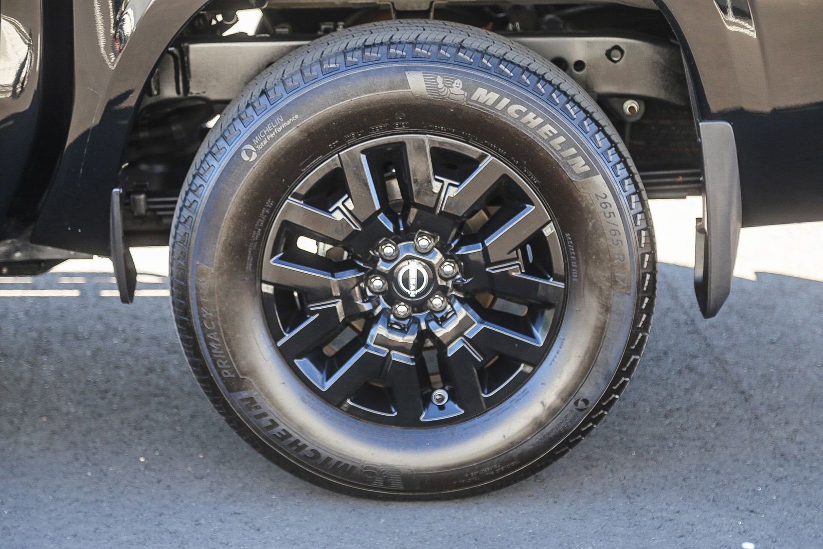 Used 2022 Nissan Frontier SV w/ Technology Package image 10