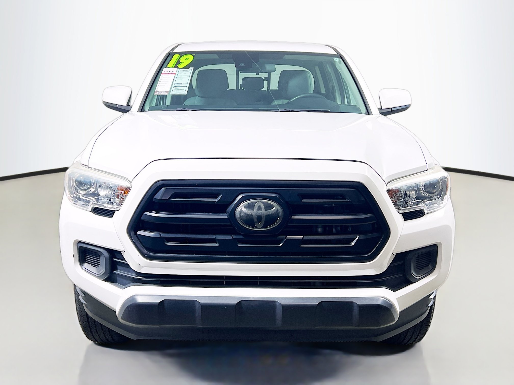Used 2019 Toyota Tacoma SR w/ SR Convenience Package RWD image 11