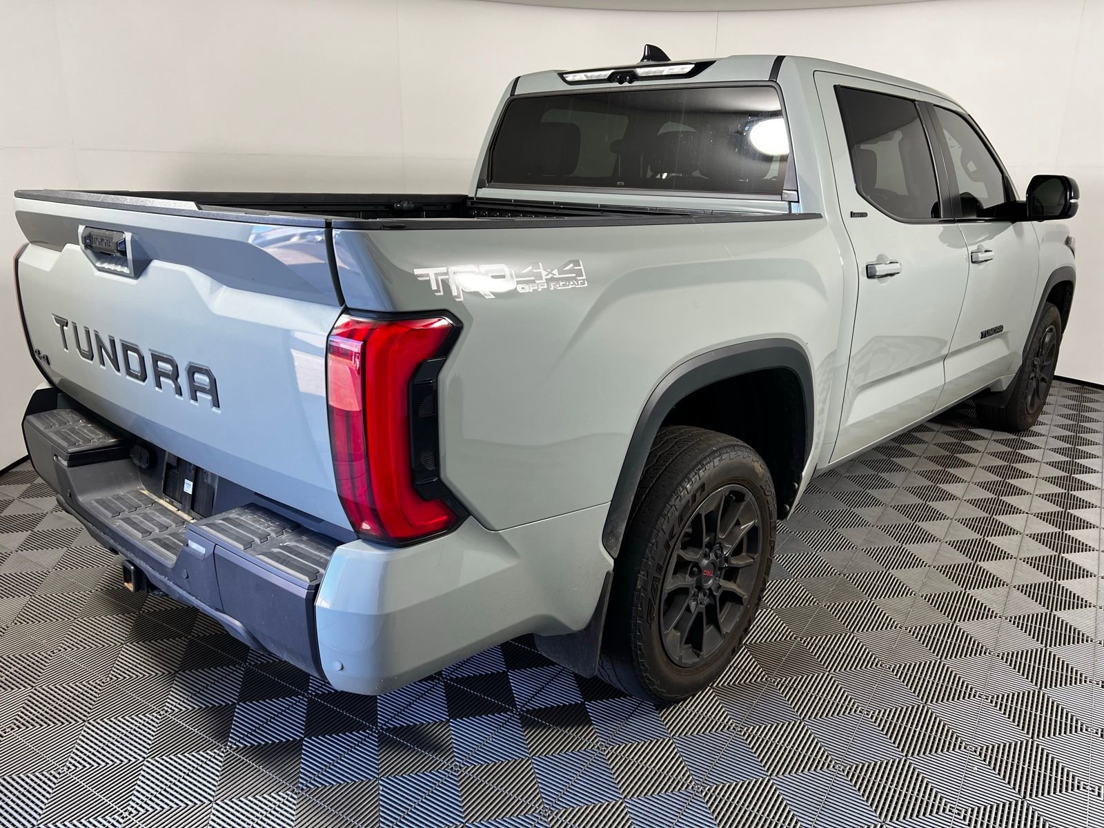 Used 2024 Toyota Tundra Limited w/ TRD Off-Road Package image 5