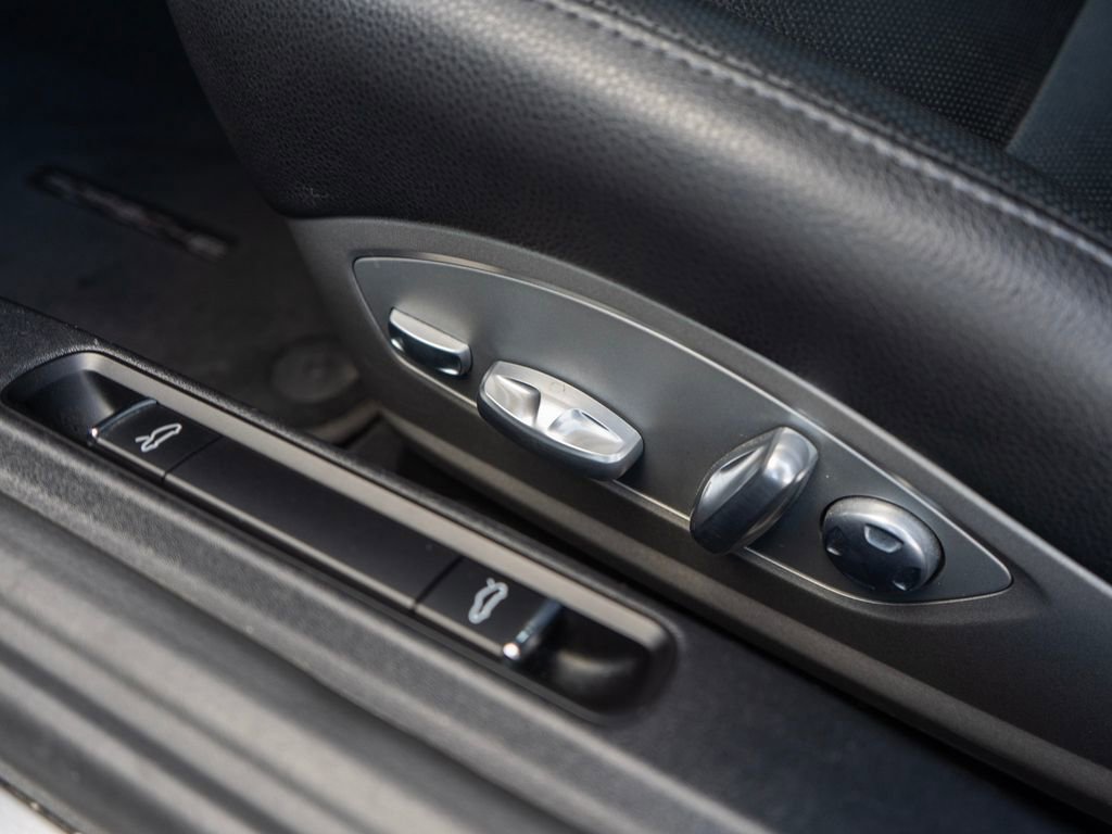 Used 2017 Porsche 911 Carrera S image 27