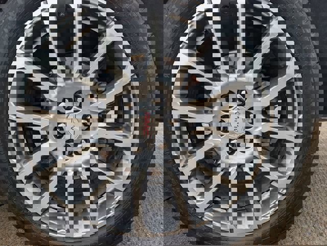 Certified 2023 GMC Acadia Denali w/ Denali Technology Package image 7