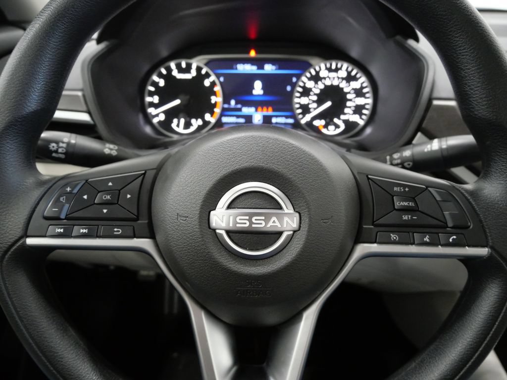 Used 2025 Nissan Altima 2.5 SV FWD image 15