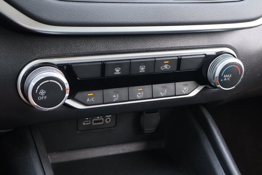 Used 2022 Nissan Altima 2.5 SV FWD image 17