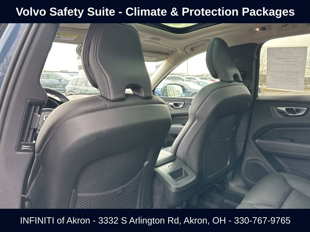 Used 2021 Volvo XC60 T5 Momentum w/ Premium Package image 40