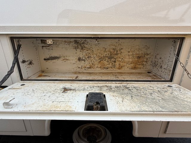 Used 2019 Ford E-350 and Econoline 350 Super Duty w/ Power Windows & Locks Group RWD image 14
