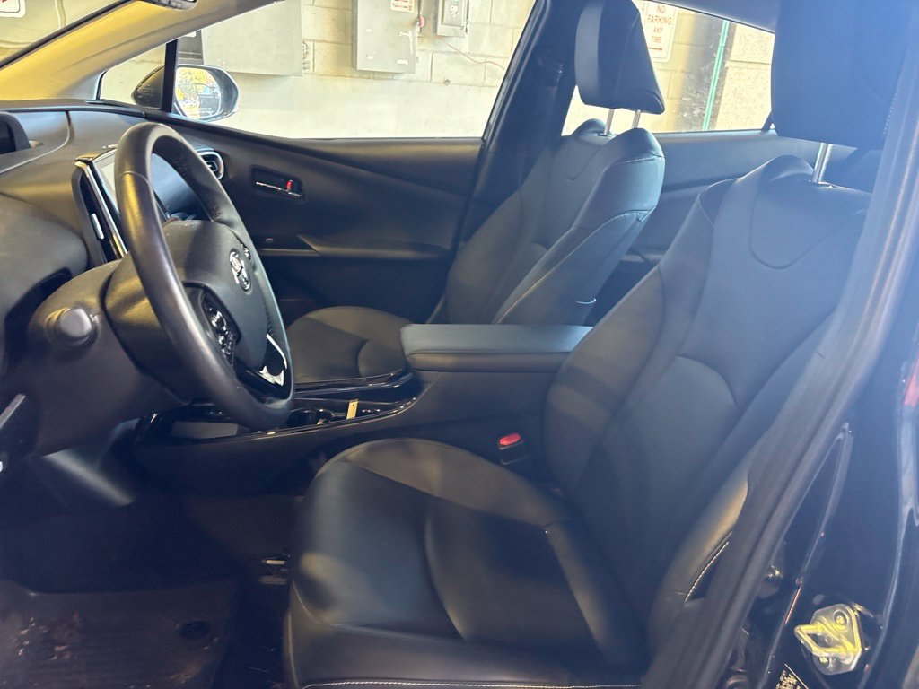 Used 2022 Toyota Prius Prime Limited FWD image 10