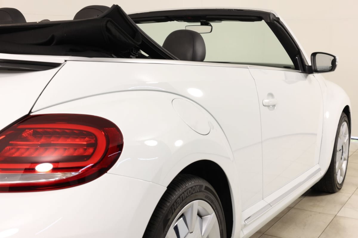 Used 2019 Volkswagen Beetle 2.0T SE FWD image 46