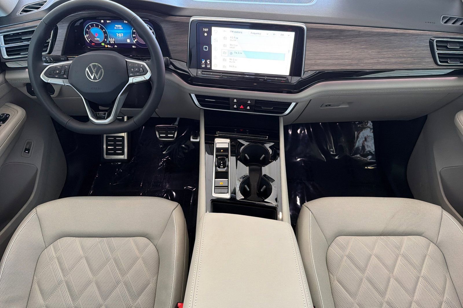 New 2026 Volkswagen Atlas SEL Premium R-Line AWD/4WD image 12