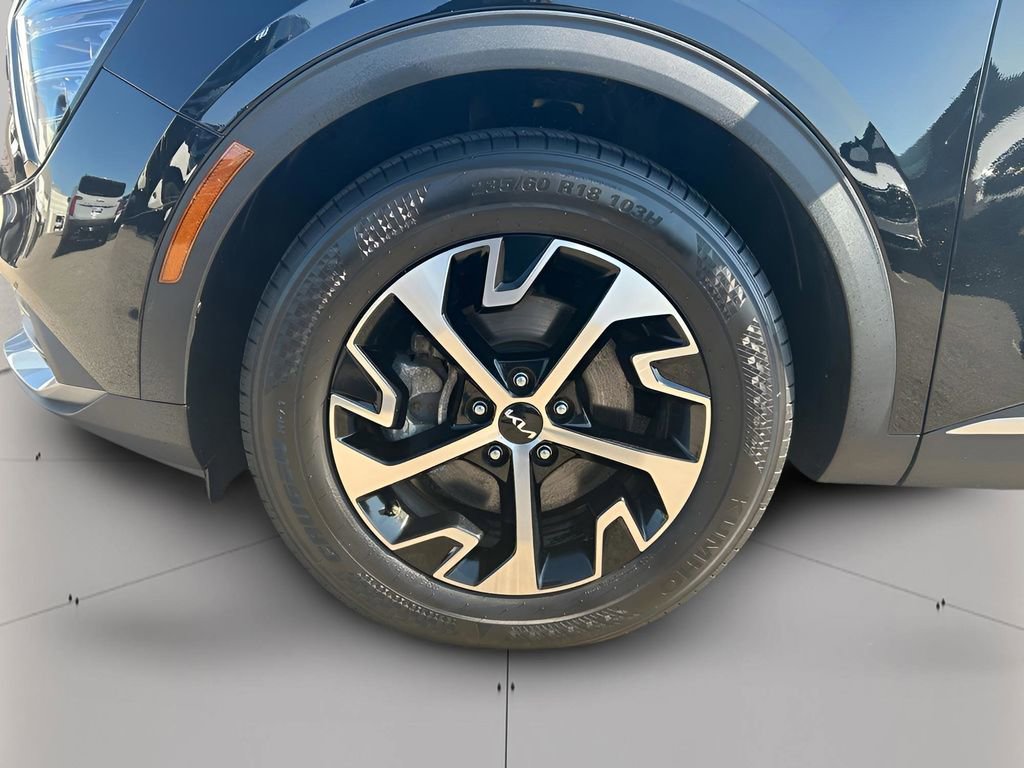 Used 2024 Kia Sportage EX image 23