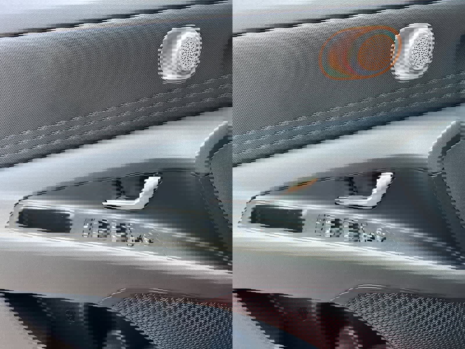 Certified 2025 Hyundai Elantra SE image 40