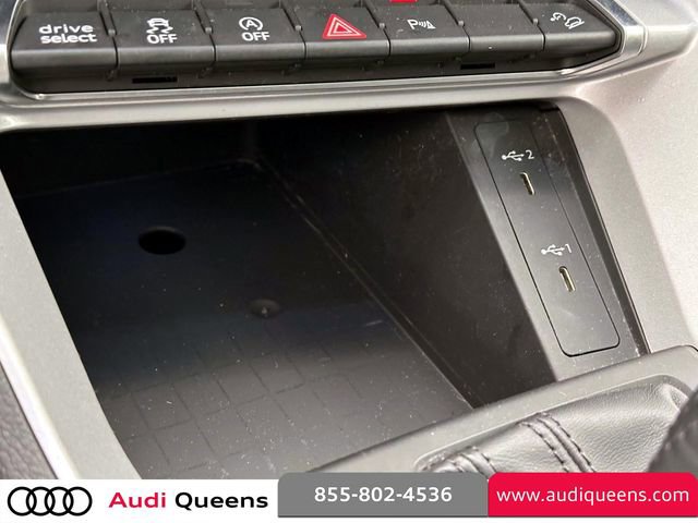 Used 2023 Audi Q3 2.0T Premium w/ Convenience Package AWD/4WD image 27