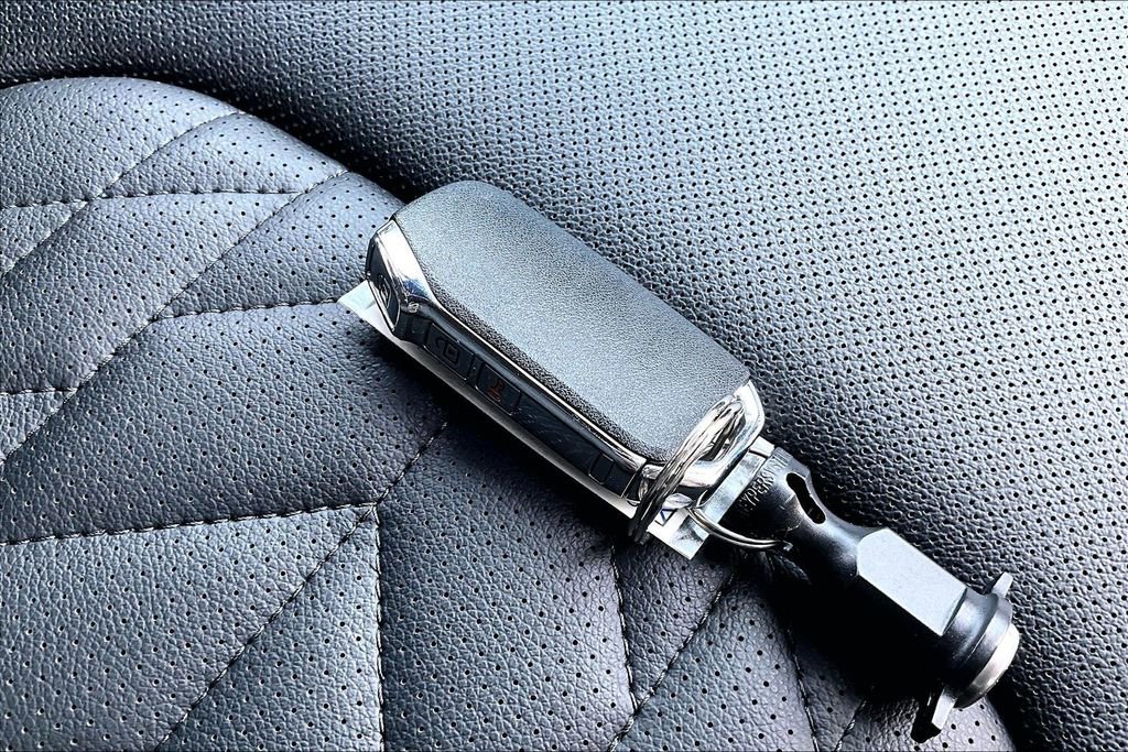 Used 2024 Kia Sportage X-Line image 11