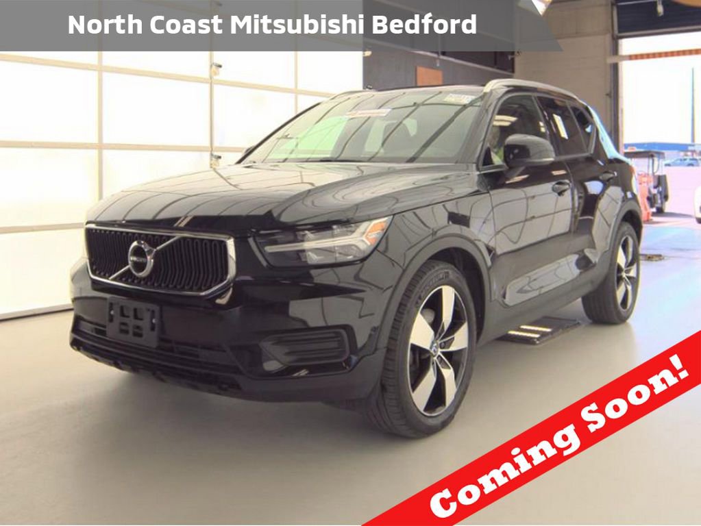 Used 2019 Volvo XC40 T5 Momentum AWD/4WD image 1