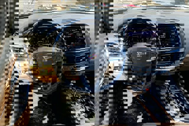 Used 2022 Cadillac CT5 Premium Luxury image 4