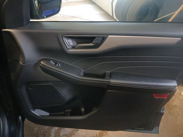 Certified 2022 Ford Escape SE w/ Cold Weather Package image 54