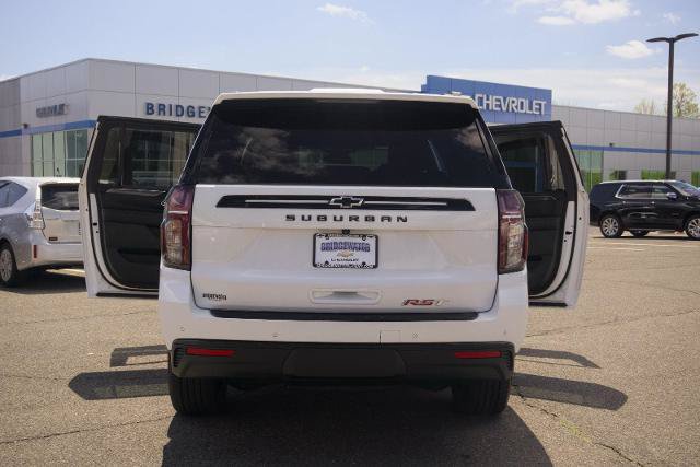 Used 2023 Chevrolet Suburban RST AWD/4WD image 9