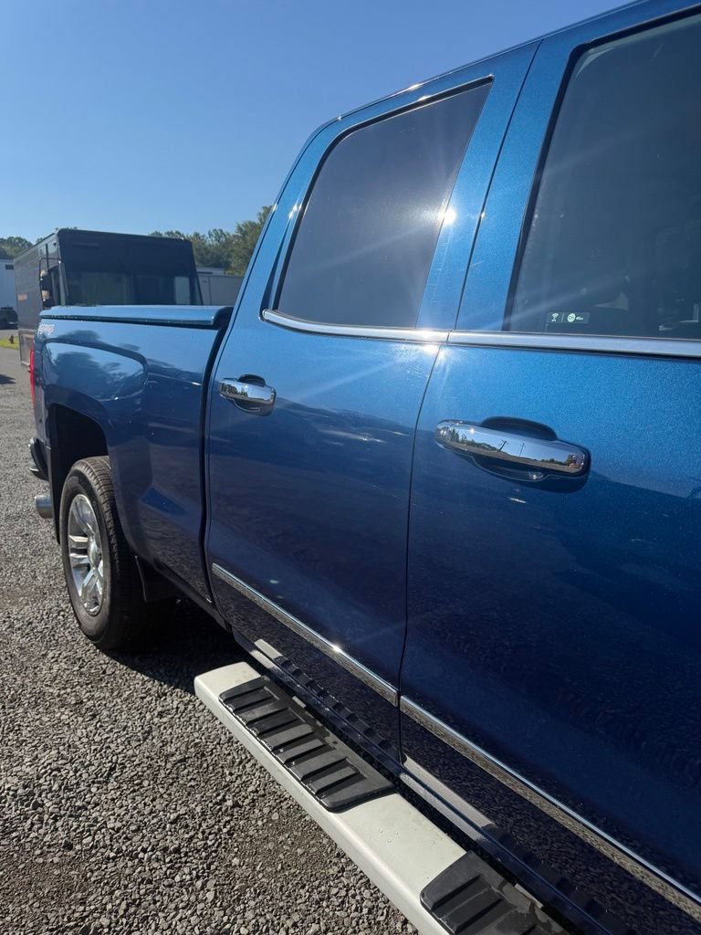 Used 2017 Chevrolet Silverado 1500 LTZ AWD/4WD image 5