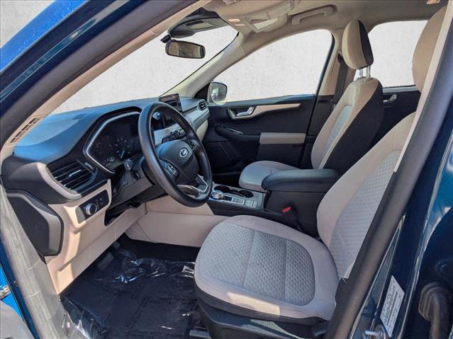 Used 2020 Ford Escape SE image 11
