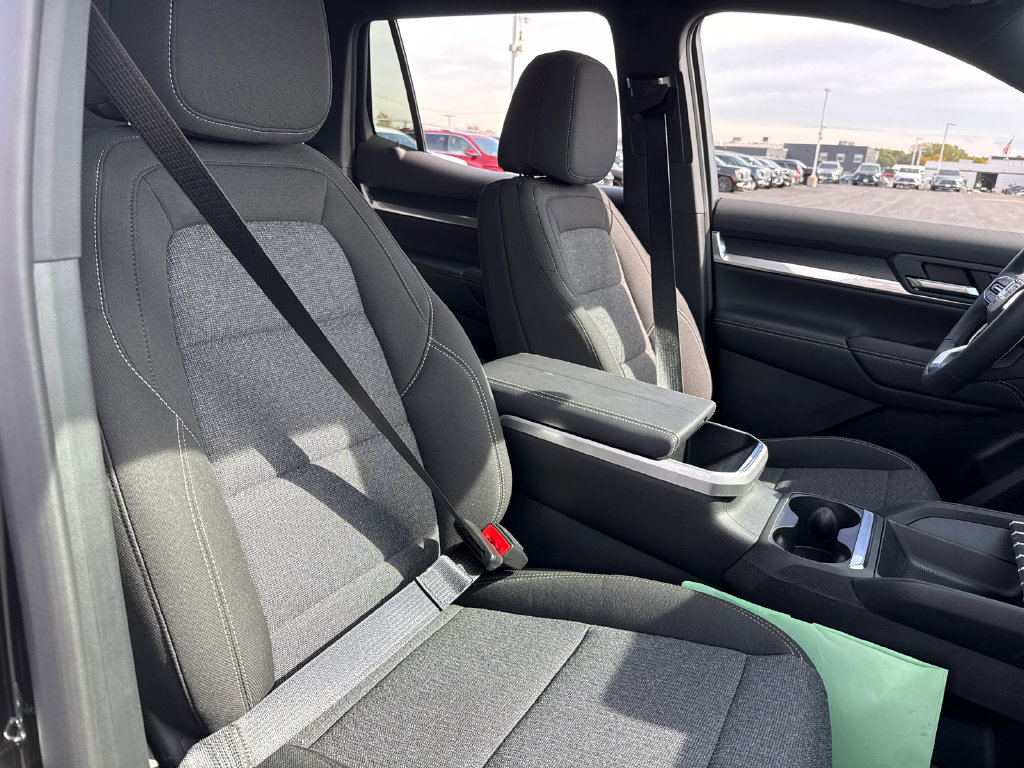 New 2027 GMC Terrain Elevation w/ Black Edition FWD image 36