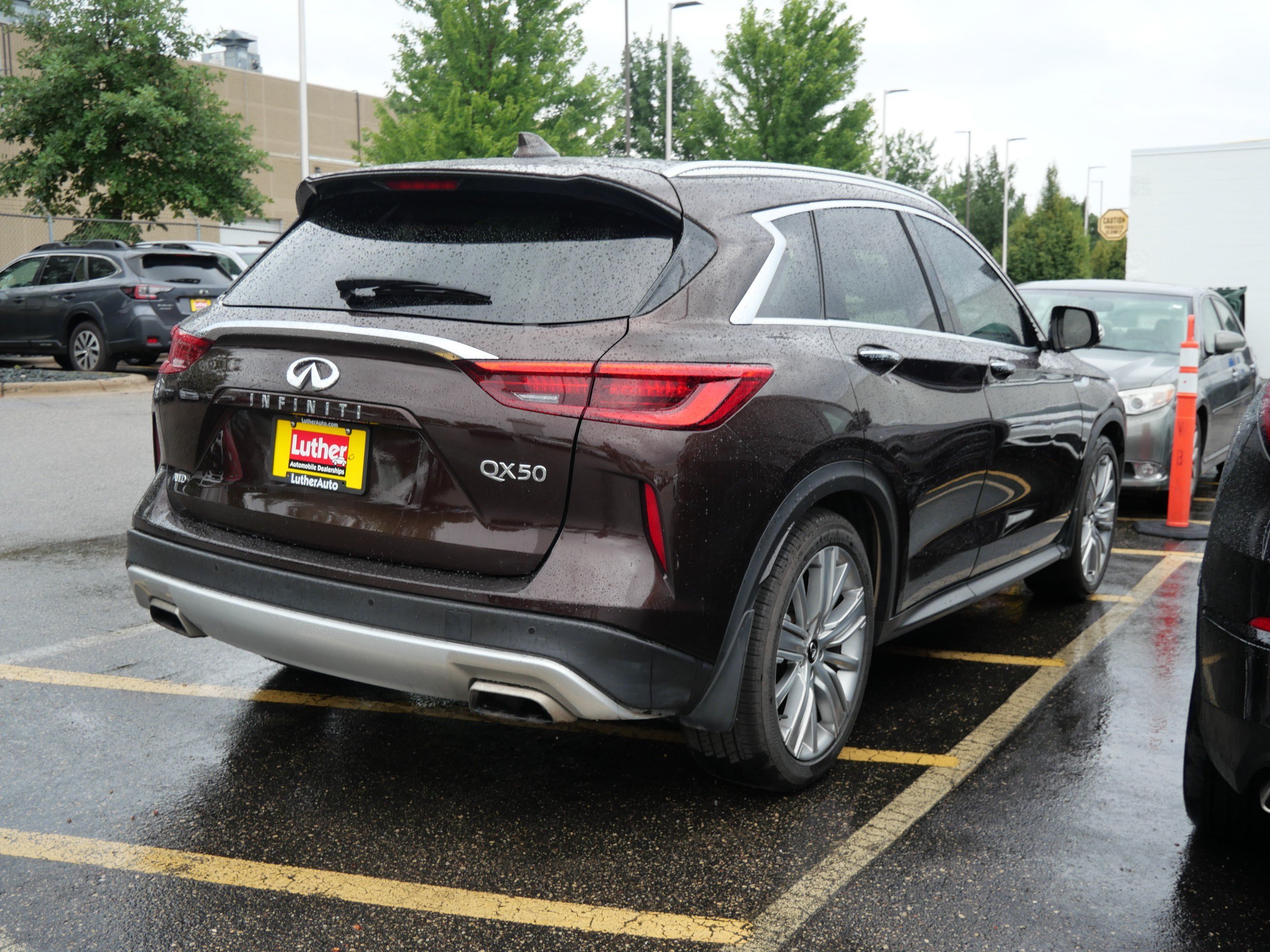 Used 2021 INFINITI QX50 Sensory AWD/4WD image 5