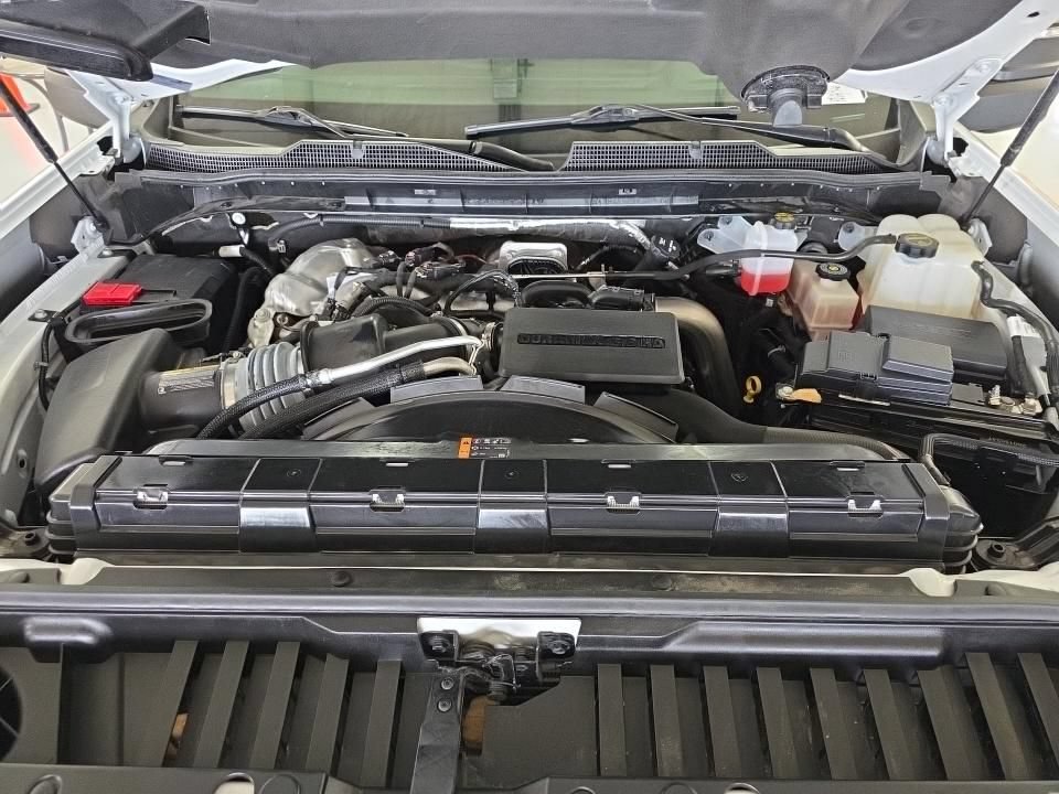 Used 2024 Chevrolet Silverado 2500 High Country AWD/4WD image 4