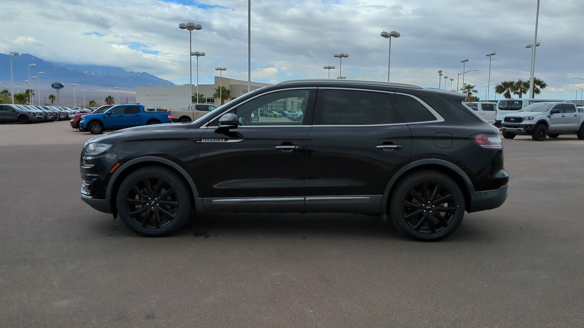 Used 2020 Lincoln Nautilus Reserve image 7