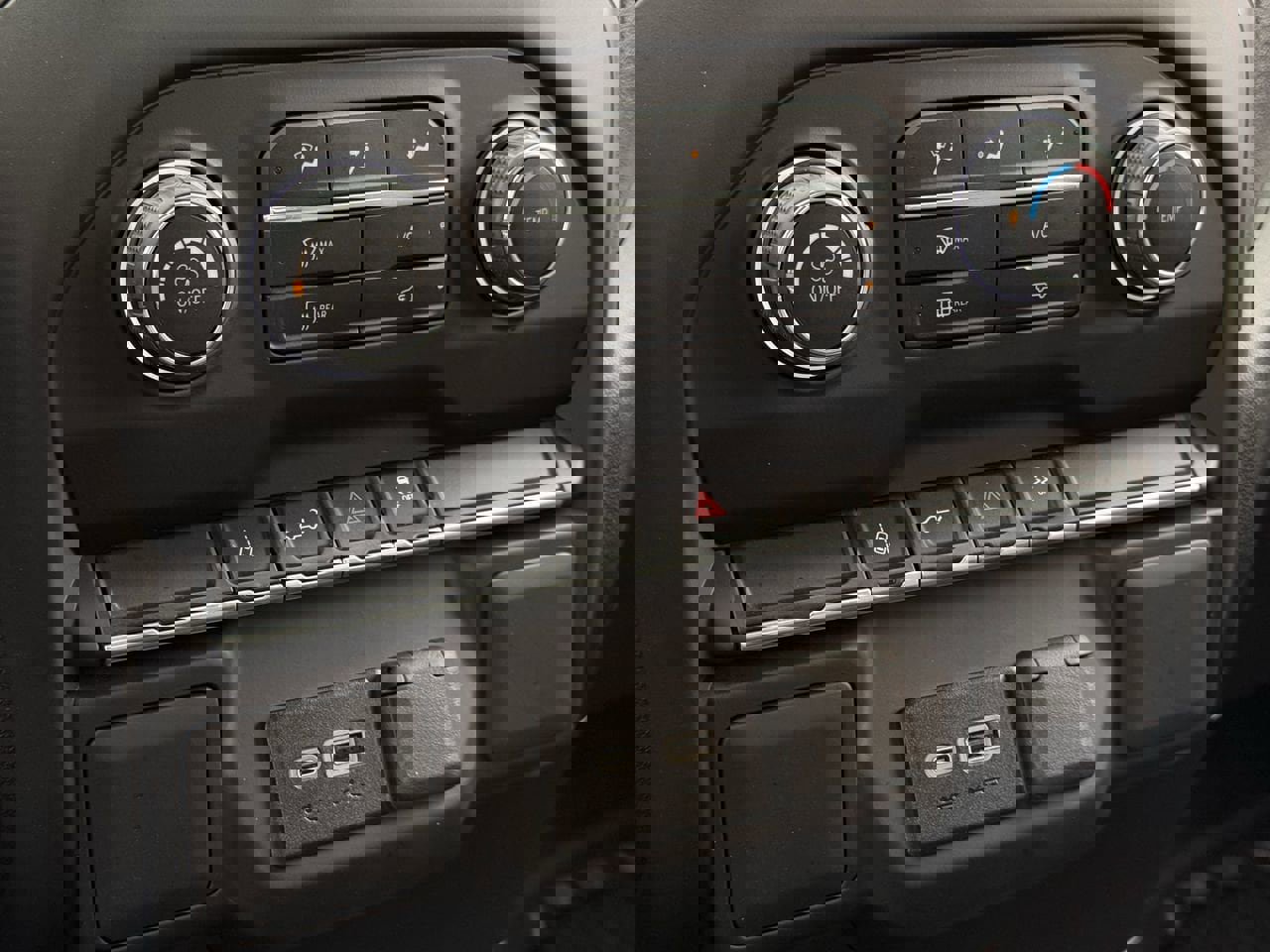 Used 2024 Chevrolet Silverado 2500 W/T w/ WT Convenience Package image 18