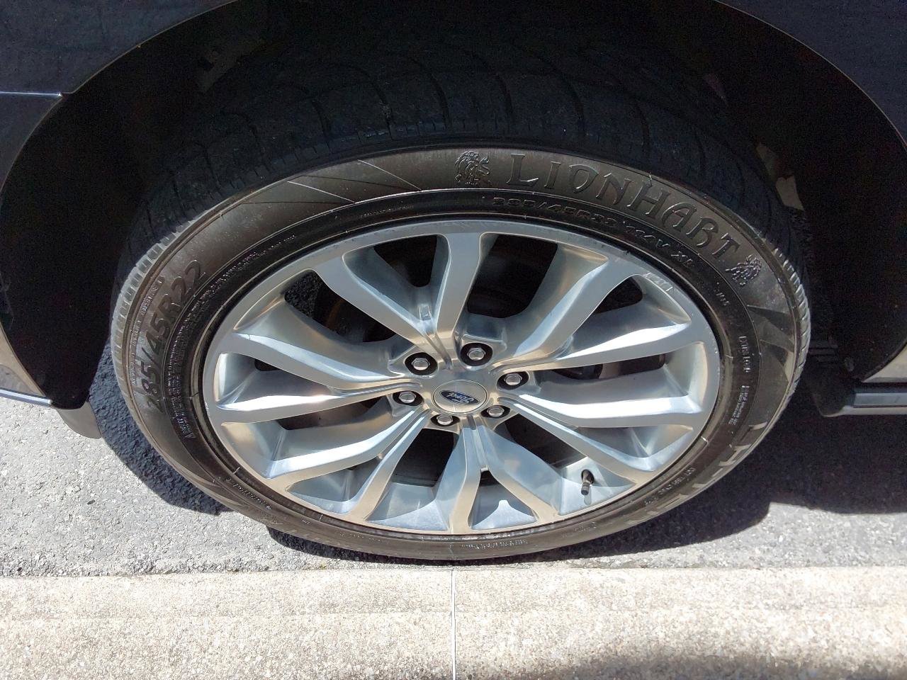 Used 2019 Ford Expedition Max Limited w/ Equipment Group 302A AWD/4WD image 10