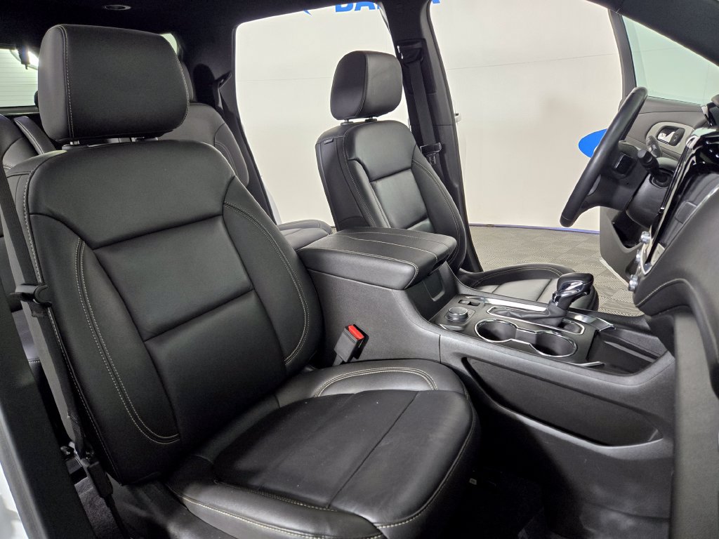 Certified 2023 Chevrolet Traverse LT w/ LT Premium Package AWD/4WD image 12