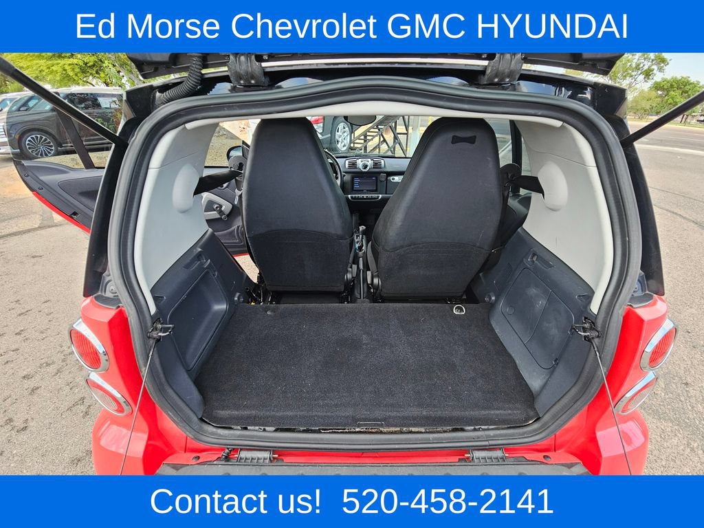 Used 2014 smart fortwo passion RWD image 13