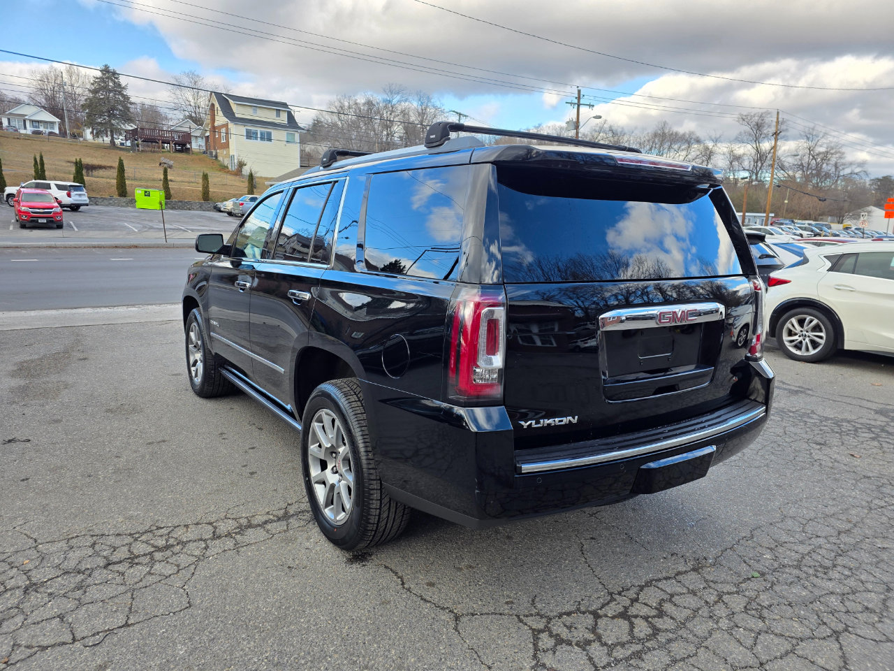 Used 2015 GMC Yukon Denali image 7