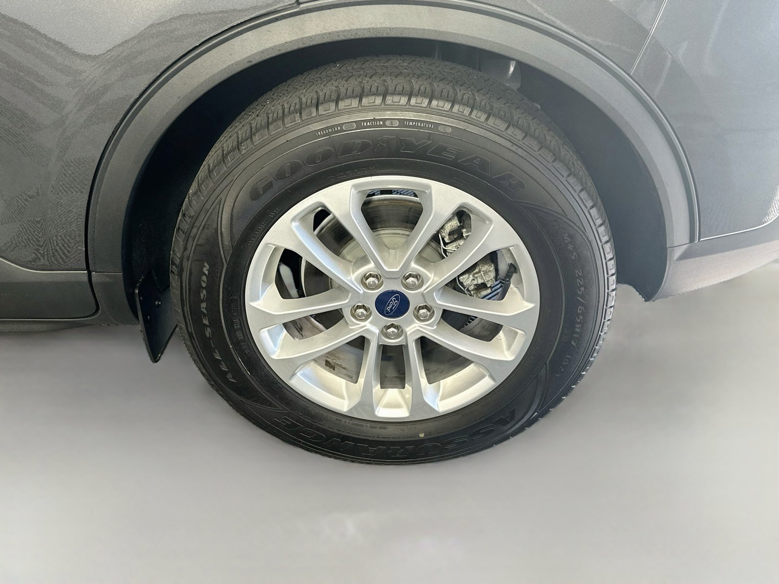 Used 2020 Ford Escape SE FWD image 29