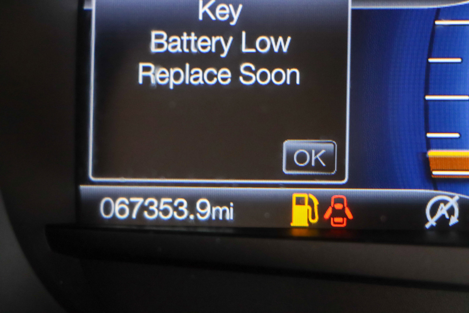 Used 2021 Ford Edge SEL image 16