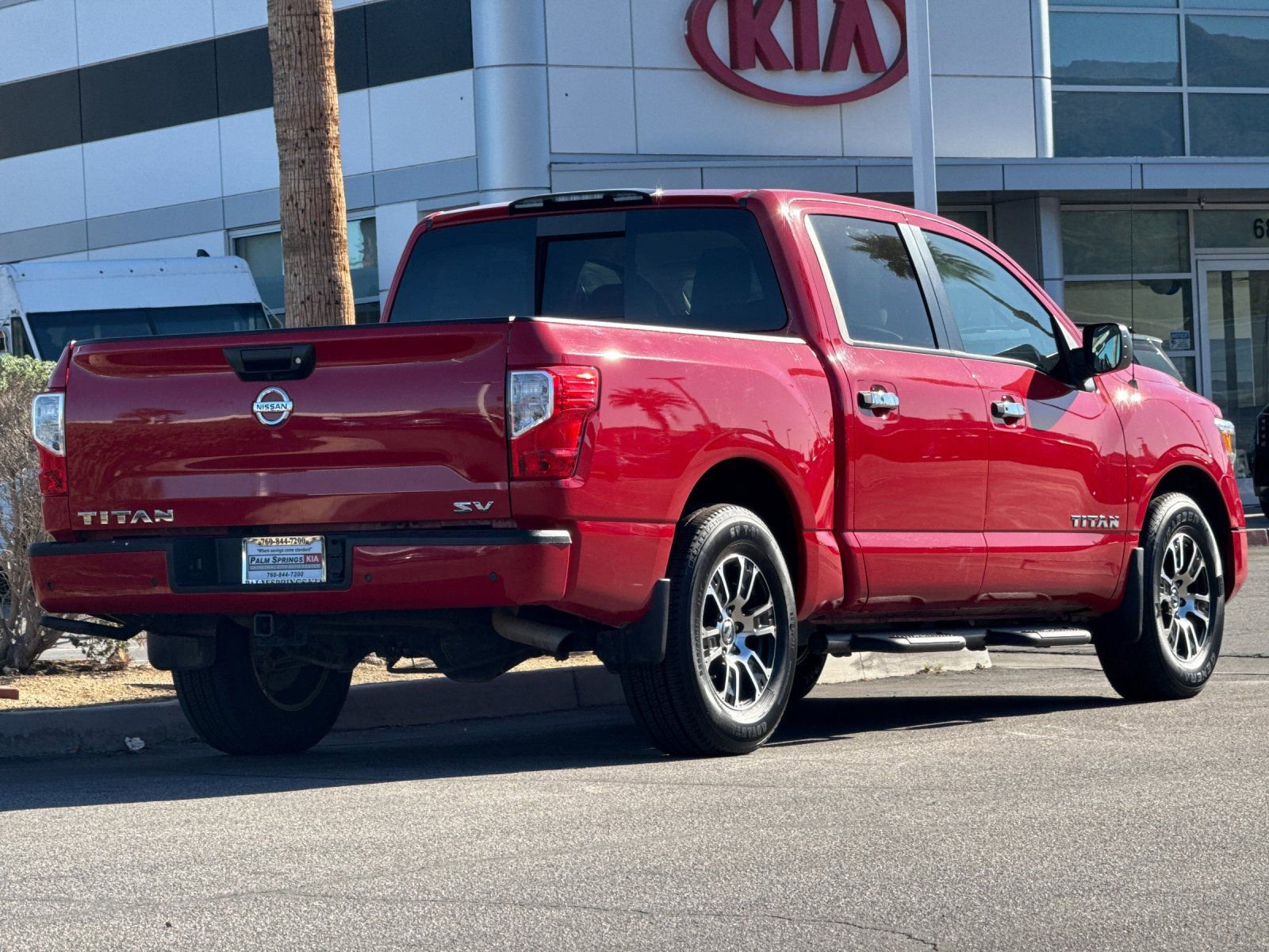 Used 2021 Nissan Titan SV w/ SV Convenience Package video 3