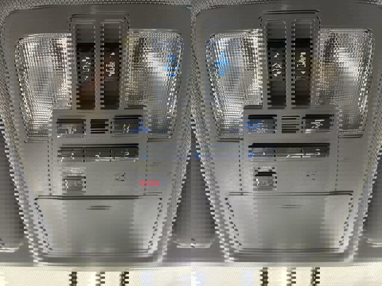 Used 2015 Toyota Highlander Limited image 16