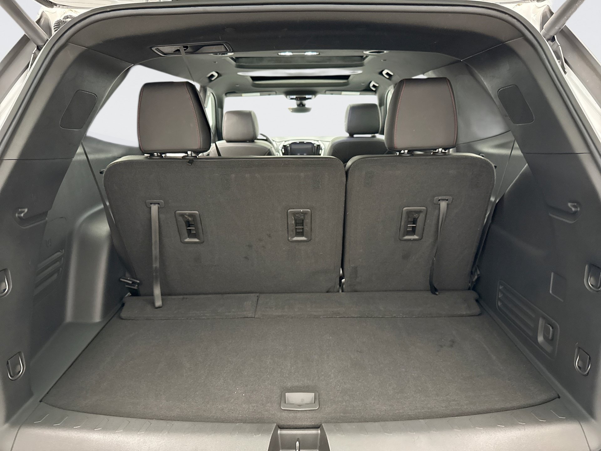 Used 2023 Chevrolet Traverse RS w/ LPO, Floor Liner Package AWD/4WD image 25