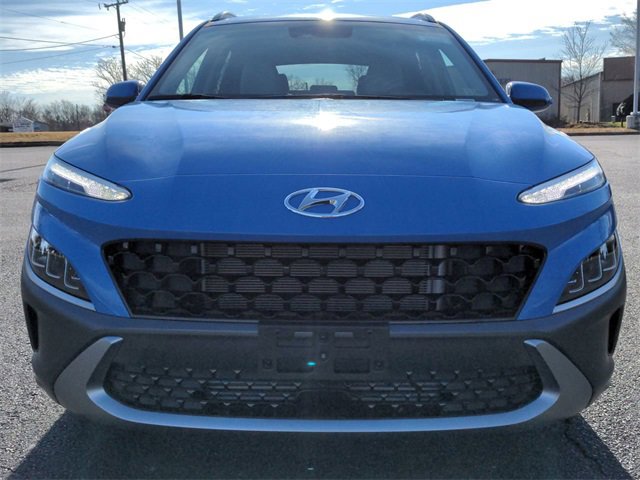 Used 2022 Hyundai Kona Limited w/ Winter Weather Package image 8