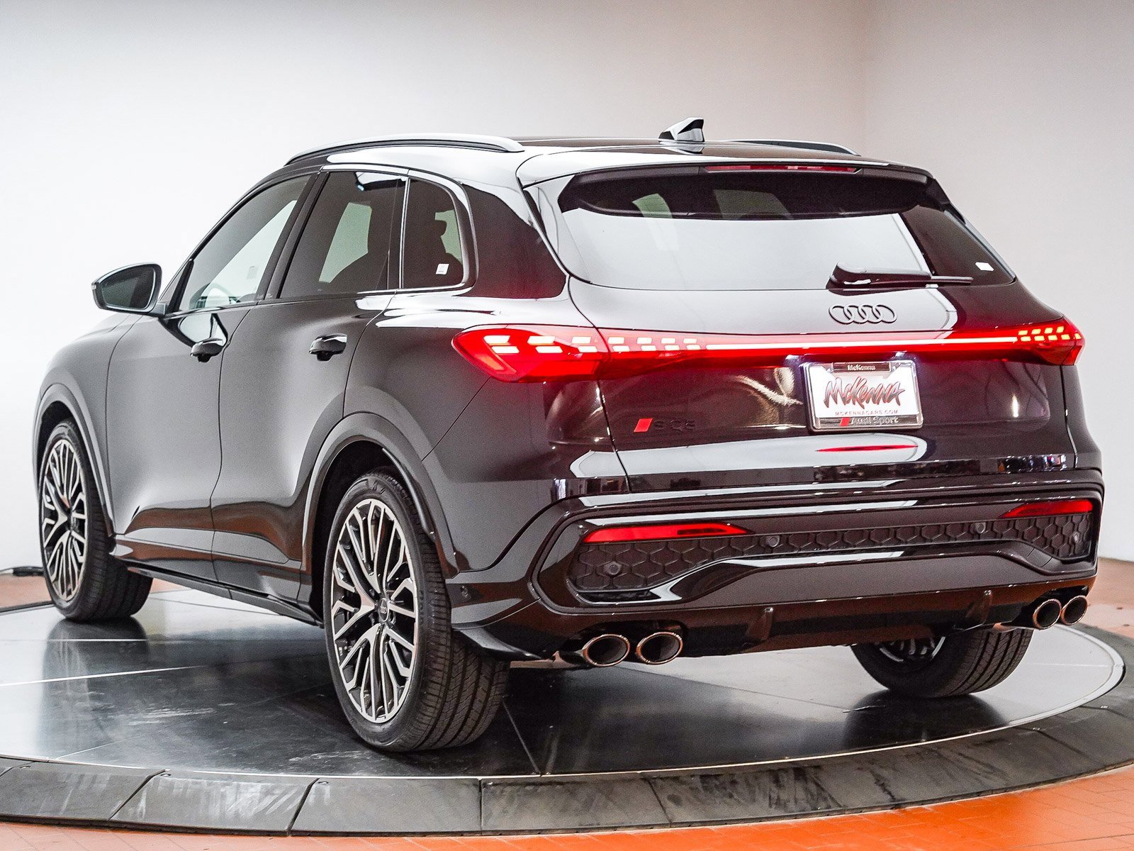 New 2025 Audi SQ5 Premium Plus image 10